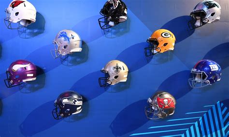 Ranking the 32 NFL team helmets from worst to best