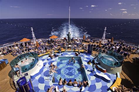 Cruise Ship - Pool Party Spot Editorial Photo - Image of ocean, pool: 15887921