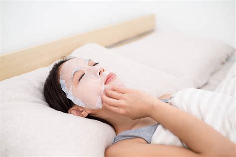 The 10 Best Korean Face Masks to Buy in 2022 - Beauty Mag