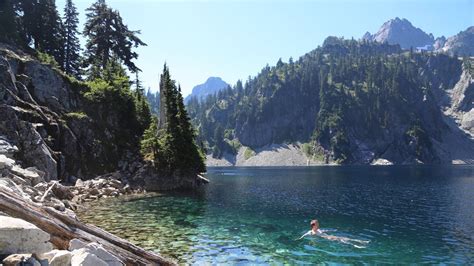 Best Alpine Lakes to Take a Dip in this Summer | Seattle Refined