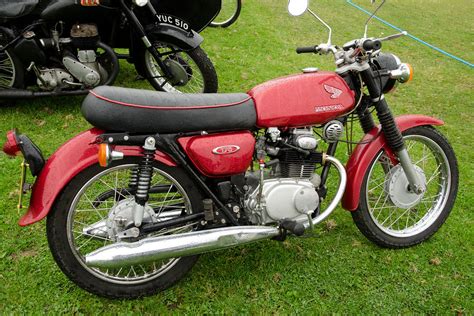 Honda CD175 (1971) | Nostell Priory Steam Fair 25/08/2014 | Steve Glover | Flickr