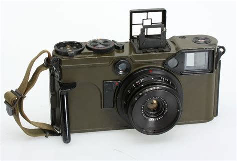 LEICA Barnack Berek Blog: A MEDIUM FORMAT LEICA RANGEFINDER?