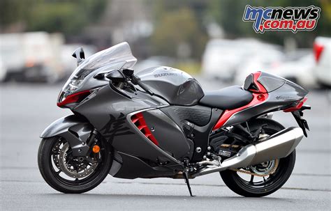 New 2023 Suzuki Hayabusa, Gaylord MI Specs, Price, Photos Metallic Thunder Gray Candy Daring Red ...