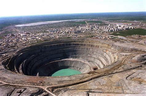 The Mirny mine - CulturalHeritageOnline.com