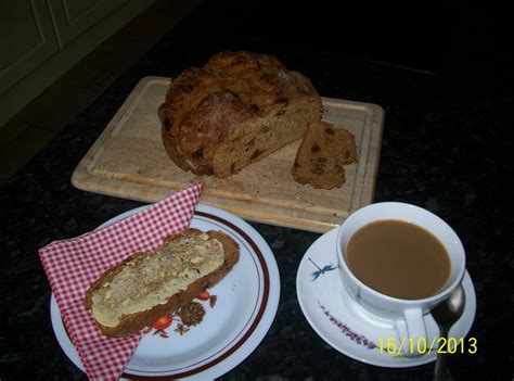 Traditional Irish Treacle Bread Recipe | Just A Pinch Recipes