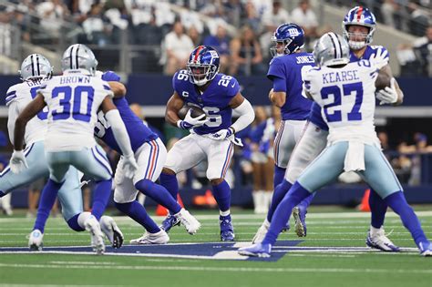 Saquon Barkley suffers ugly ankle injury in Giants’ loss to Cowboys