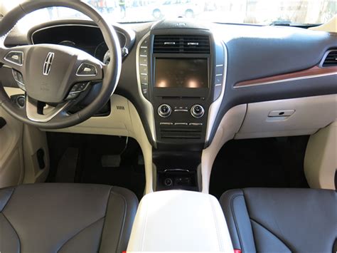 2015 Lincoln MKC: 95 Interior Photos | U.S. News