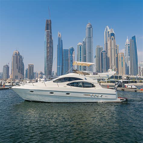 Yacht Rental Dubai | Yacht Charter Starts from AED 800/hr