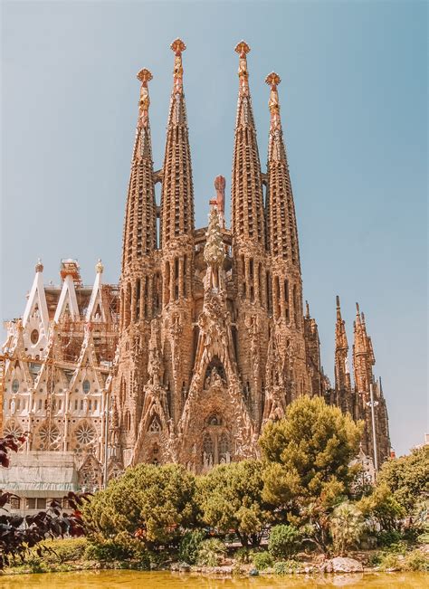 6 Must See Buildings By Gaudi In Barcelona - Hand Luggage Only - Travel, Food & Photography Blog