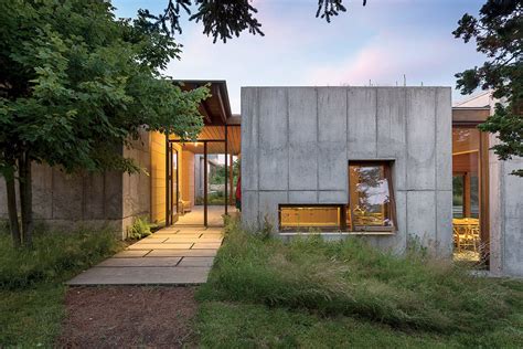 Photo 2 of 11 in Six Concrete Boxes Make a Jaw-Dropping Martha's Vineyard Home - Dwell