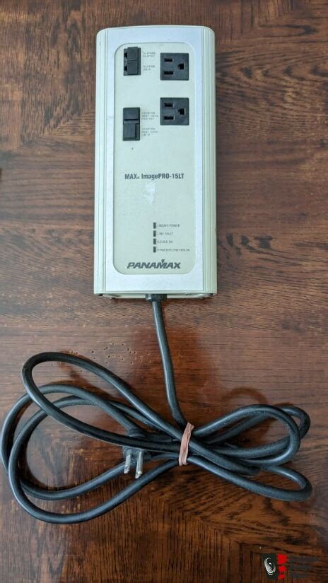 Panamax surge protector/power filter For Sale - Canuck Audio Mart