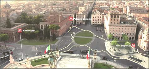 A view of Piazza Venezia with the projection of the Venezia stations ...