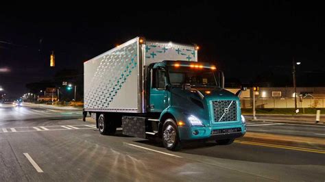 Volvo Trucks Launches VNR Electric In North America