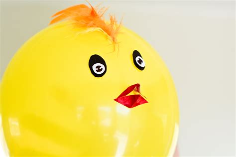 How to Make a Funny Balloon Chicken: 7 Steps (with Pictures)