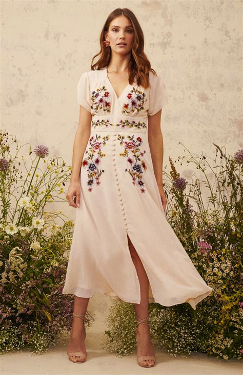 The Amelie – HOPE IVY | Women's Occasionwear With Beautiful Embroidery Prints Midi Skater Dress ...