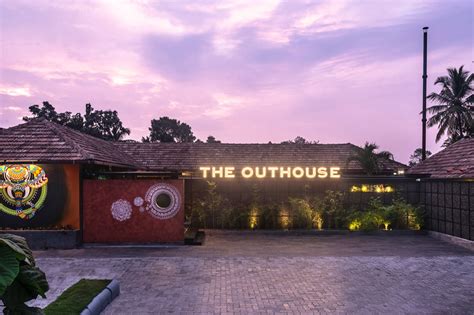 Restaurants in Kottayam | Theos | Best Restaurant in Kottayam town