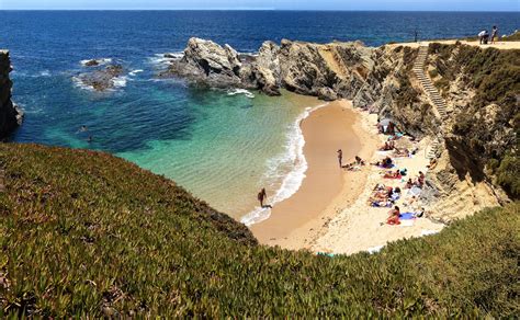 Praia dos Buizinhos - Porto Côvo | Alentejo Beaches | Portugal Travel Guide