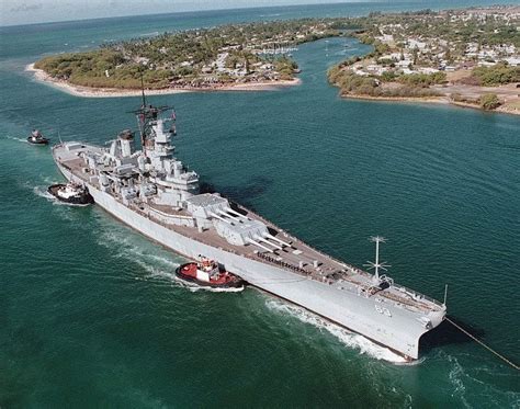 warship: largest american battleships iowa class gallery