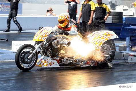 Harley-Davidson Drag Racing, The Book That Has It All - Picture 360277 | motorcycle News @ Top Speed