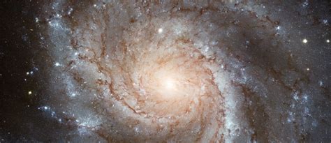 Pinwheel Galaxy Facts and Characteristics - Little Astronomy