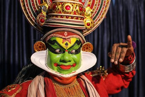 A Kathakali dancer that I photographed whilst in Kerala, India. | Dance ...