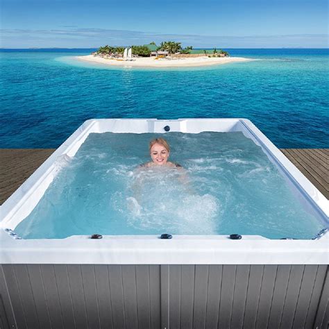 Hot Tub Master Sun Stream 13ft (3.95m) 3-Jet Swim Spa - Delivered and Installed | Costco UK