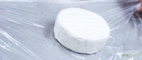 How to Remove the Rind from Brie Cheese: 13 Steps (with Pictures)