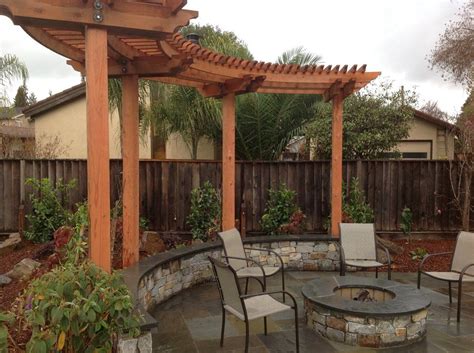 Top 10 curved pergola ideas and inspiration