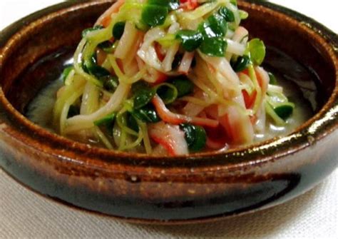 Daikon Radish Sprout Salad Recipe by cookpad.japan - Cookpad