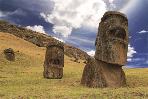 Top Rapa Nui Moai Statues to See on Easter Island - 2021 Travel ...