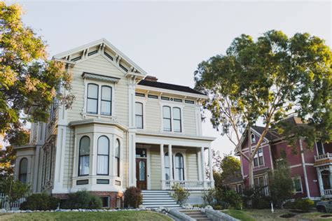 Echo Park LA Neighborhood Guide - Compass