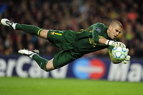 Goalkeeper Diving Wallpaper