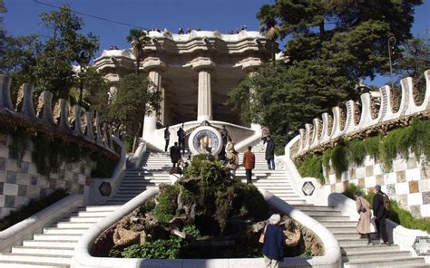 Park Guell, The Most Unique Public Park in The World - Traveldigg.com