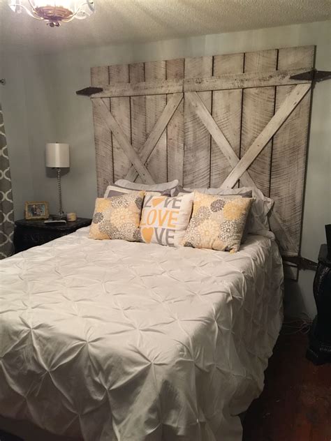 My refurbished barn door headboard... ️ | My DIY's | Pinterest | Barn door headboards, Door ...