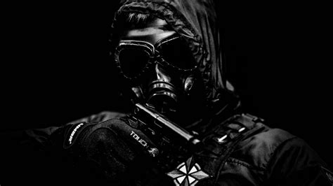 Gas Mask Soldier Wallpaper