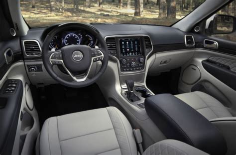 2024 Jeep Grand Cherokee L Interior - Vida Lavena