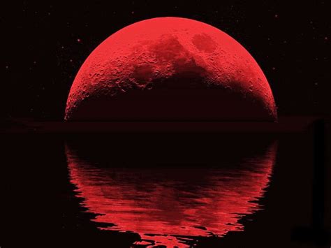 The Bloody Moon : Mesmerized as the Red Moon lights up your night sky ...