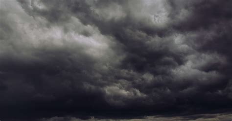 #dark clouds #storm #thunderstorm | Dark clouds, Storm clouds, Thunderstorms