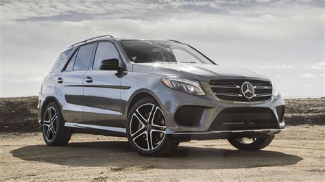 2017 Mercedes-AMG GLE43 Review: A dad bod that can keep up