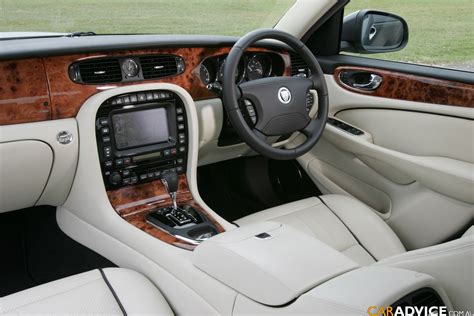 Fast Cars Online: Jaguar XJS interior