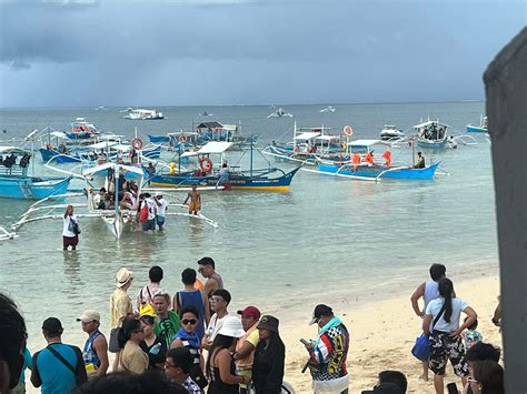 Siargao Island-hopping: Tourists deplete boat supply | Inquirer News