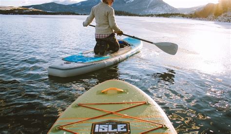 10 Beginner Paddleboarding Tips - Camping World Blog