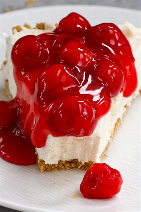 15 Easy Cheesecake Toppings to Rock Your Cheesecake - IzzyCooking