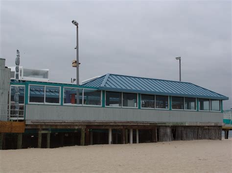 Martell's Tiki Bar Retractable Roof, Point Pleasant Beach, NJ - America ...