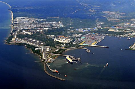 Malaysia Photo Travel: Aerial View of MLNG and Bintulu Port