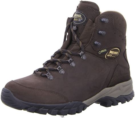 Best Waterproof Walking Boots – Top Rated Durable Boots for Any Trail