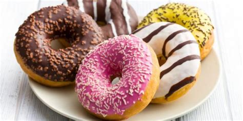 Mengapa Donat Bolong di Bagian Tengah? Inilah 5 Fakta Unik Tentang Kue ...