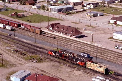 Historic Sites of Manitoba: Canadian National Railway Station (Railway Avenue West, Gillam)