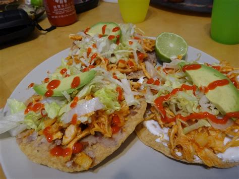 Lidia ZuniReds: Tostadas de Tinga de Pollo