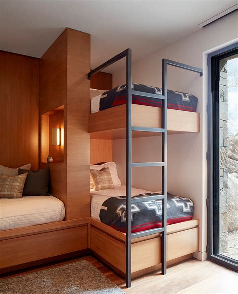 A Guide to Statement-Making Bunk Rooms - Mountain Living Built In Bunks ...